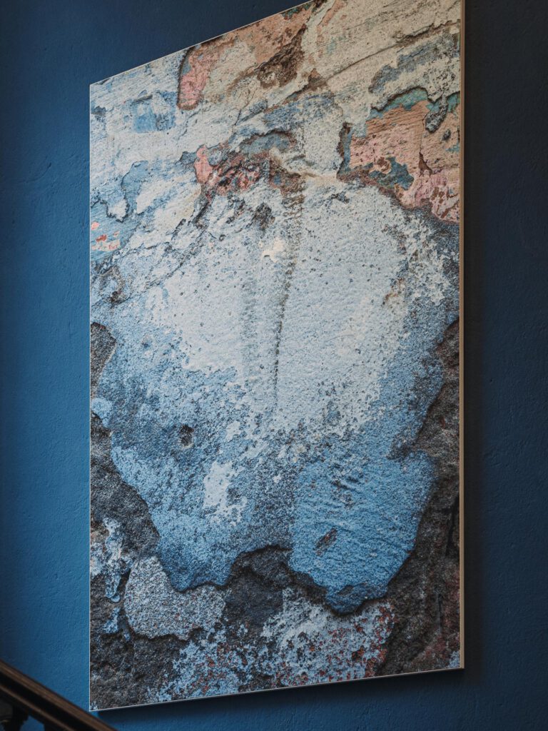 Artwork by Dieter Nuhr at Hotel THE WELLEM Düsseldorf