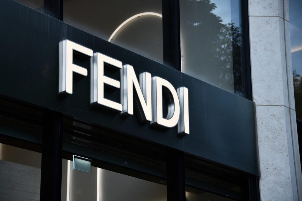 Luxus Shopping auf der KÖ am Hotel THE WELLEM in Düsseldorf