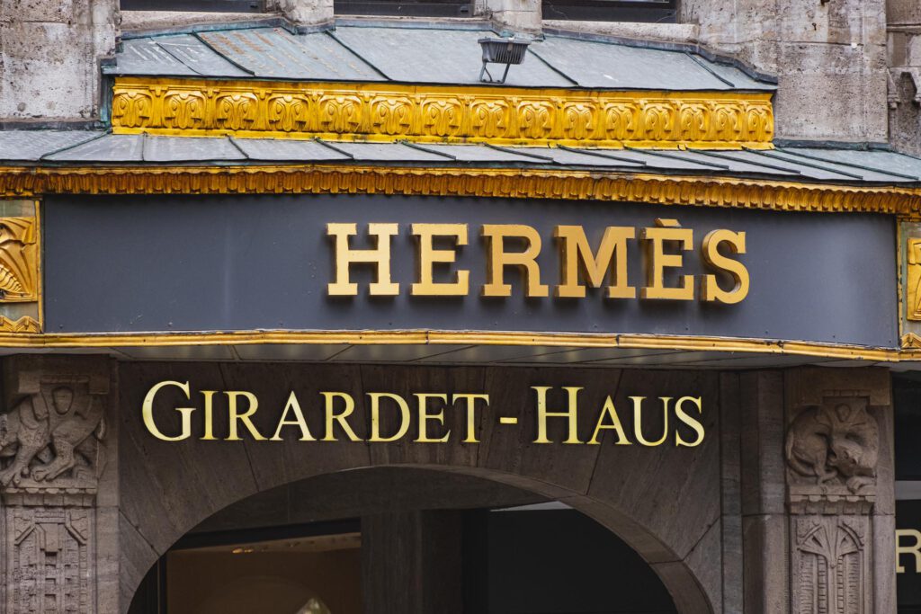 Luxus Shopping auf der KÖ am Hotel THE WELLEM in Düsseldorf